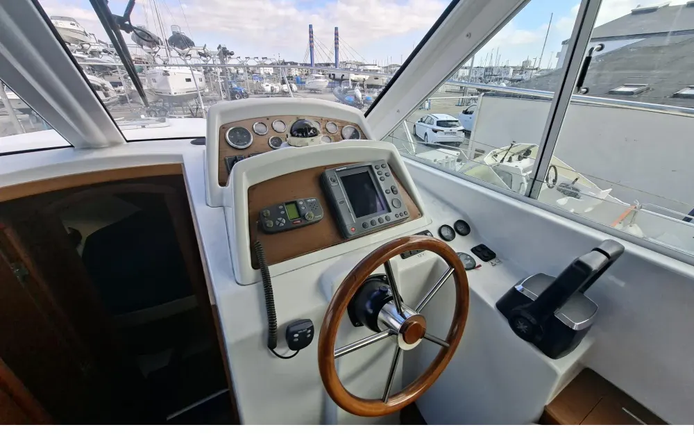 slider 18 Beneteau Antares 980