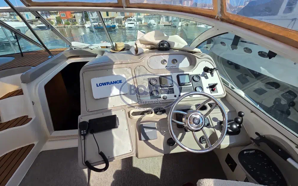 slider 4 Cruisers Yachts  440 Express
