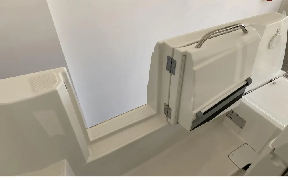 slider 6 Beneteau Antares 7 OB