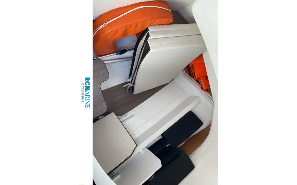 slider 3 Beneteau Flyer 6.6 SPACEdeck