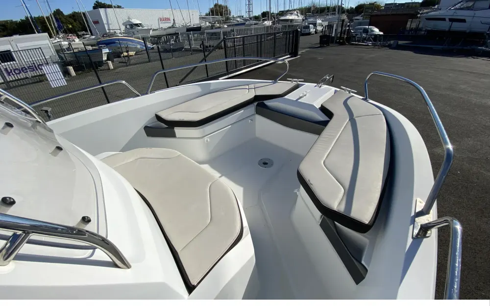 slider 7 Beneteau Flyer 6.6 SPACEdeck
