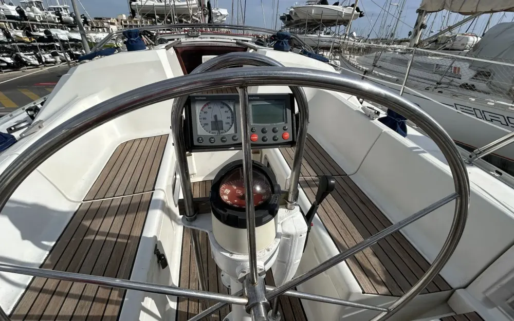 slider 11 Jeanneau Sun Charm 39