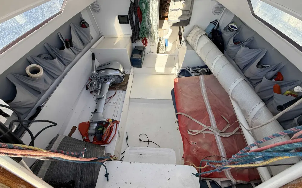 slider 13 Comar Yachts Comet 28