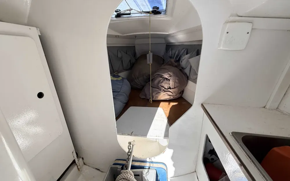 slider 17 Comar Yachts Comet 28