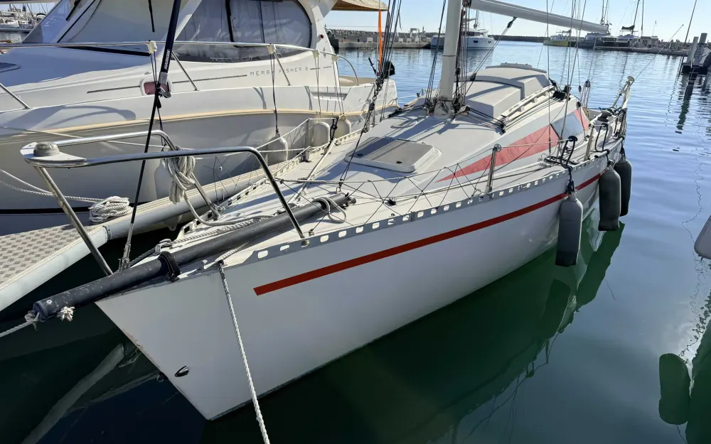 slider 3 Comar Yachts Comet 28