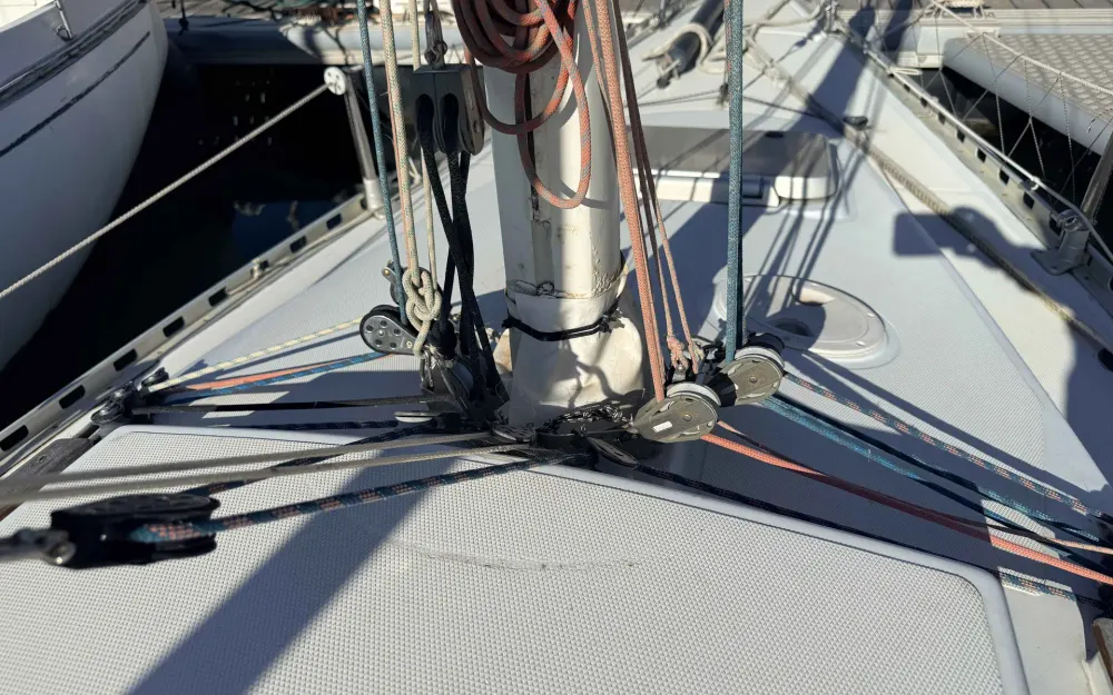 slider 7 Comar Yachts Comet 28