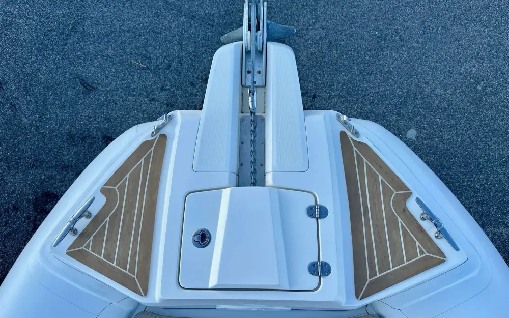 slider 7 Capelli Tempest 700