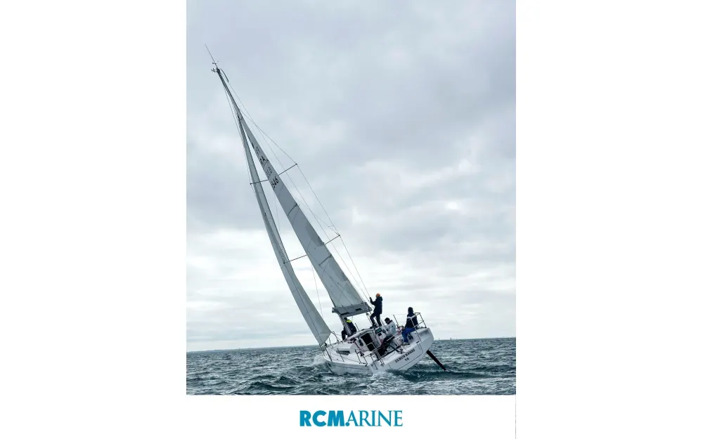 slider 1 Beneteau First 30