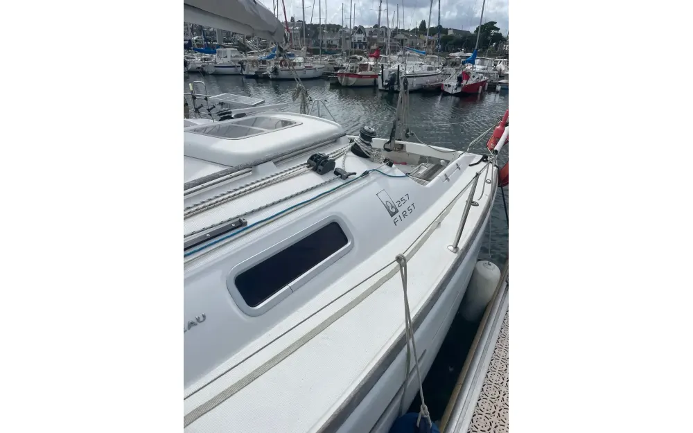 slider 26 Beneteau First 25.7