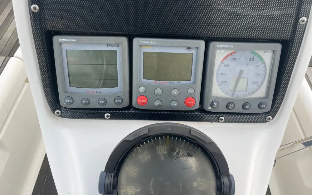 slider 21 Bavaria  37 Cruiser