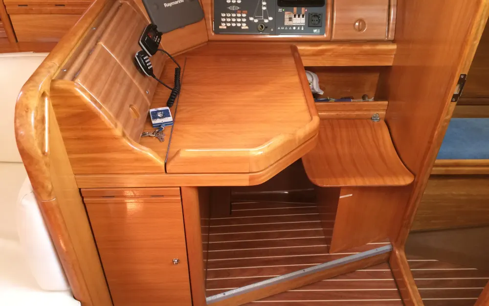 slider 1 Bavaria  37 Cruiser