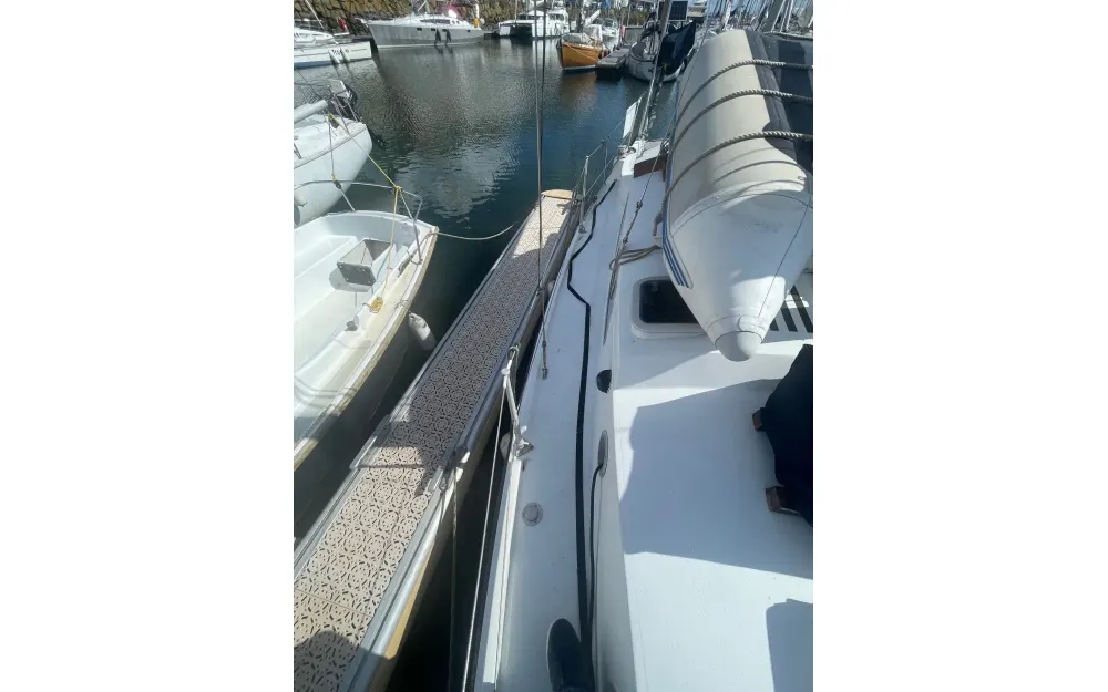 slider 25 Westerly  27 Centaur