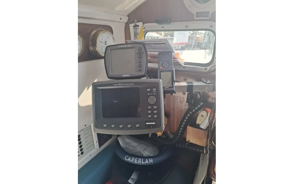 slider 6 Westerly  27 Centaur