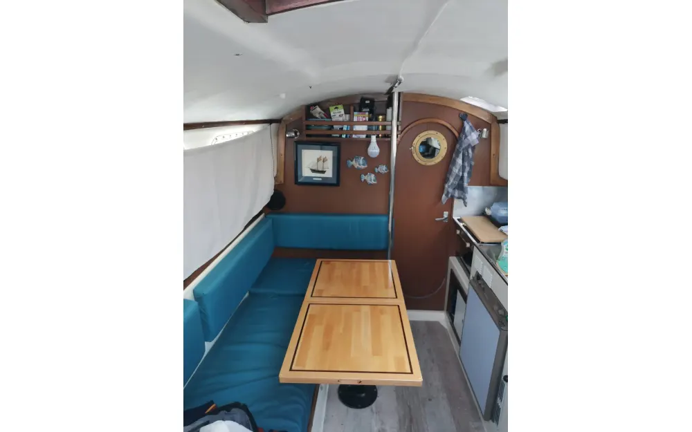 slider 8 Westerly  27 Centaur