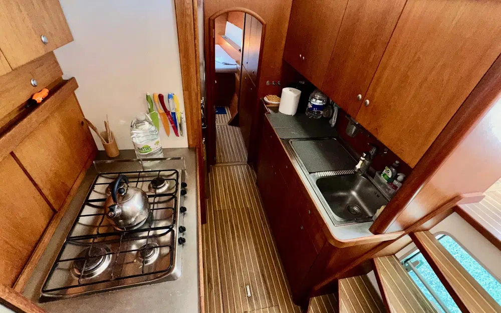 slider 12 Cnb LAGOON 570