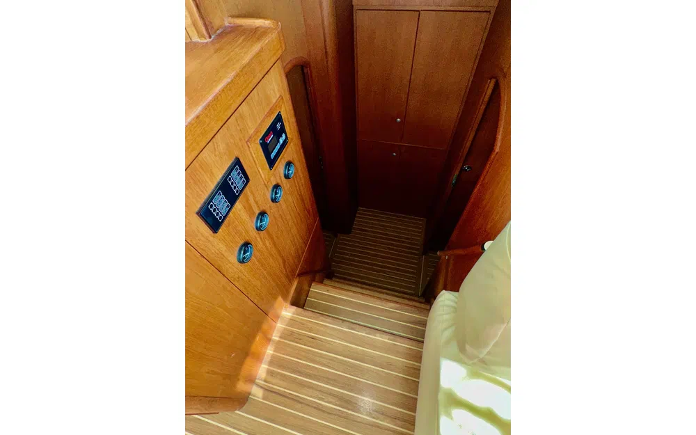 slider 14 Cnb LAGOON 570