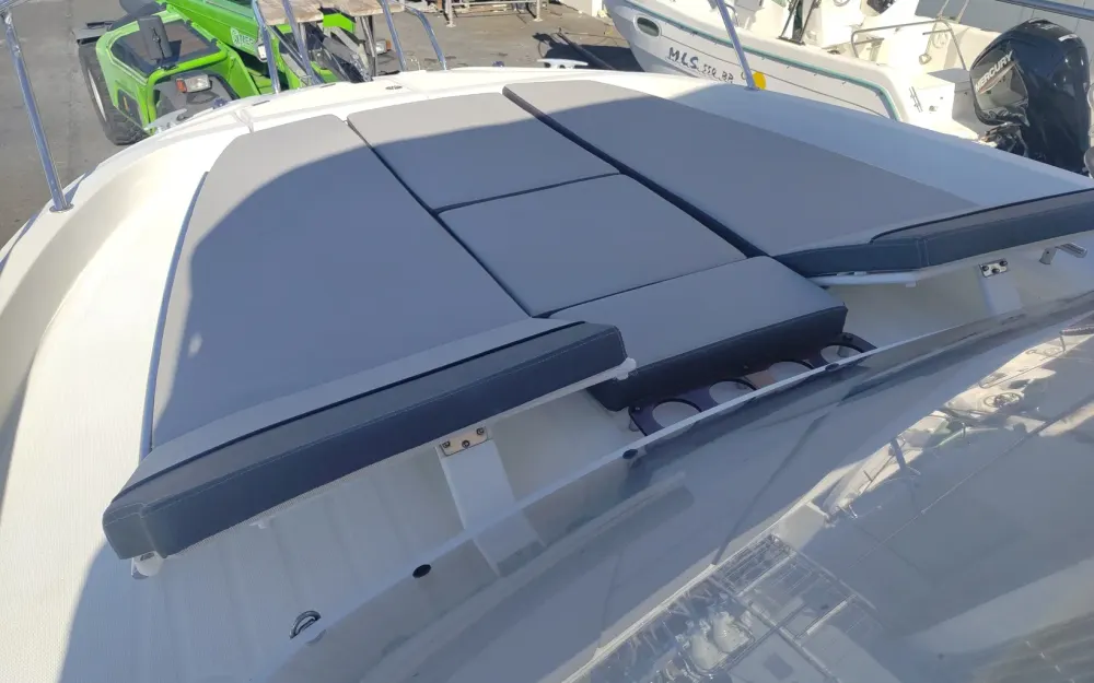 slider 12 Jeanneau Cap Camarat 9.0 WA