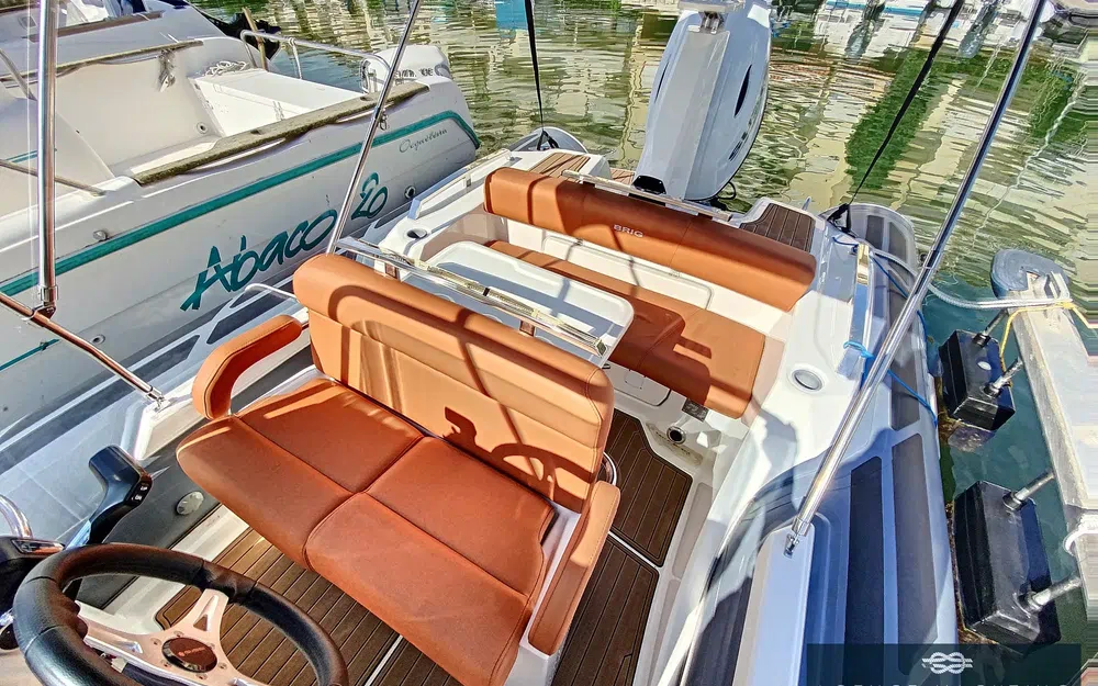 slider 11 Brig Eagle 6.7