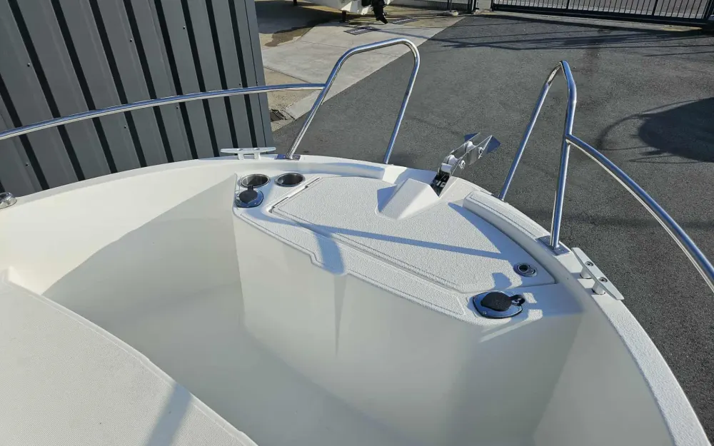 slider 14 Beneteau Barracuda 6