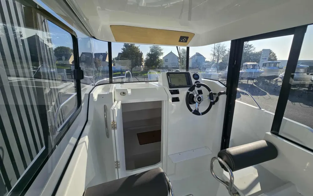 slider 4 Beneteau Barracuda 6