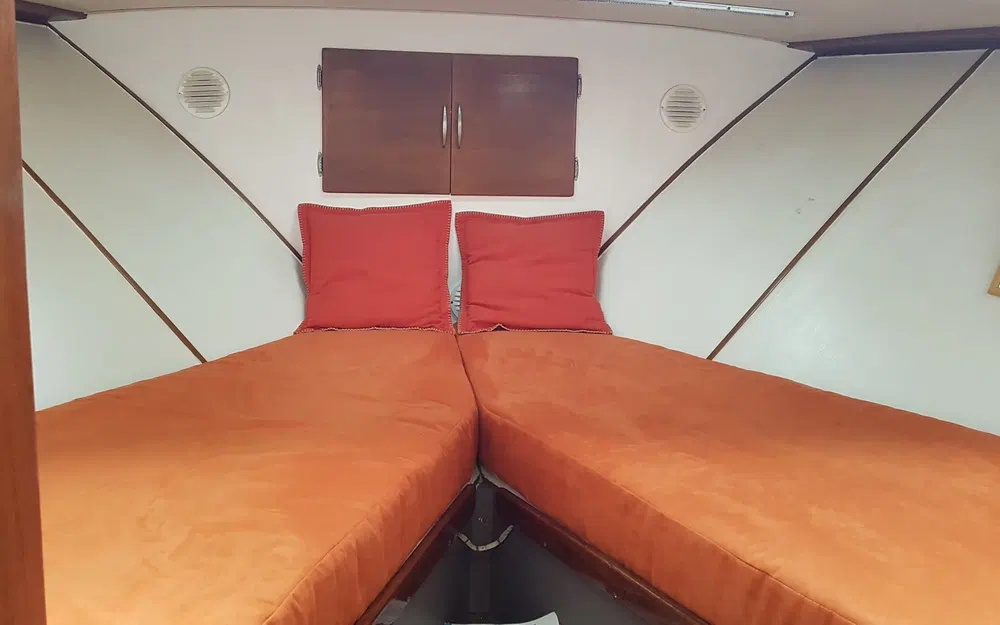 slider 6 Chris Craft 40