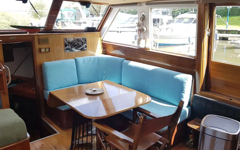 slider 8 Chris Craft 40