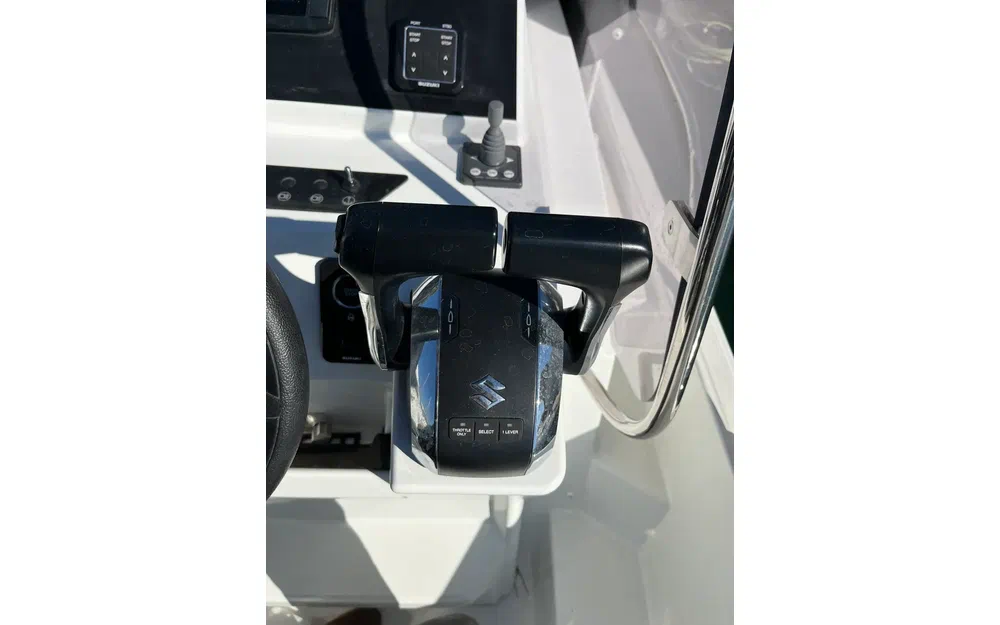 slider 5 Beneteau Flyer 9 Sundeck
