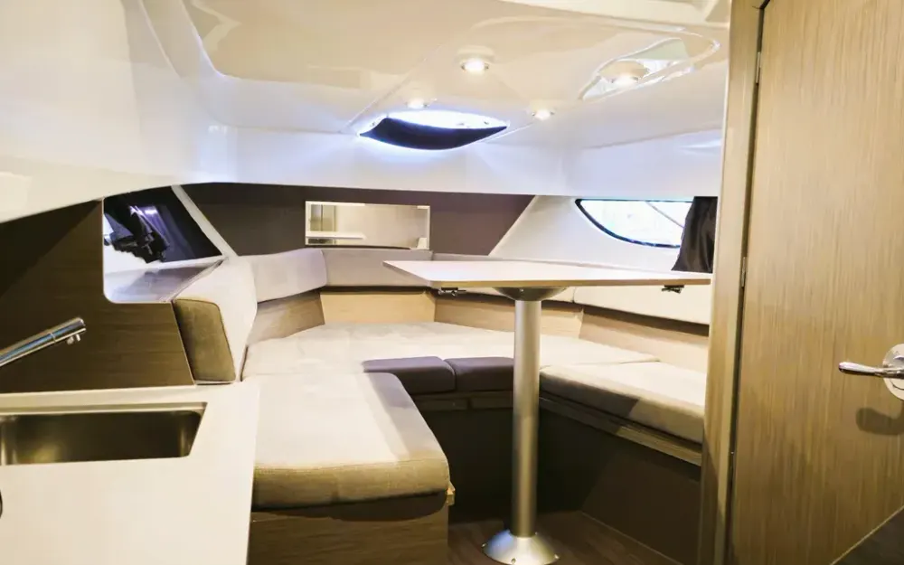 slider 2 Beneteau Flyer 9 Sundeck
