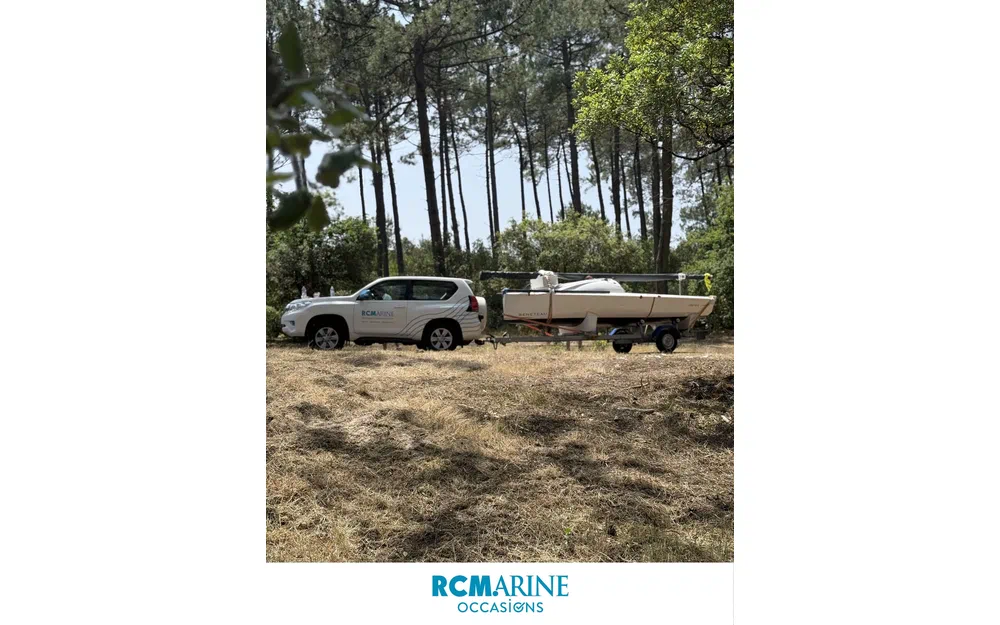 slider 1 Beneteau First 18 SE