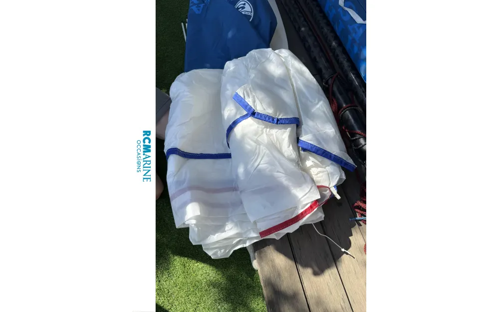 slider 6 Beneteau First 18