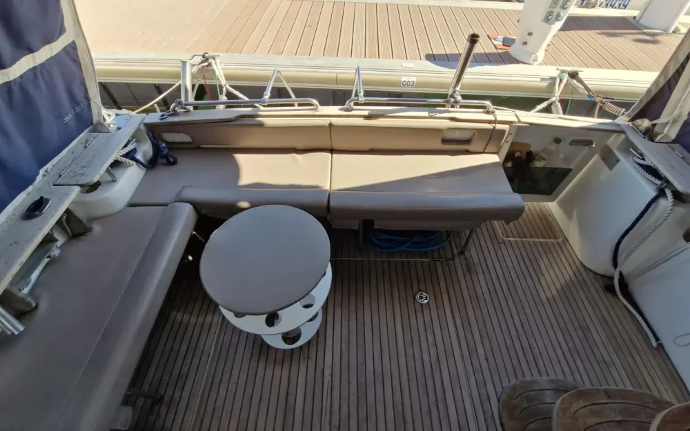 slider 18 Beneteau Antares 980