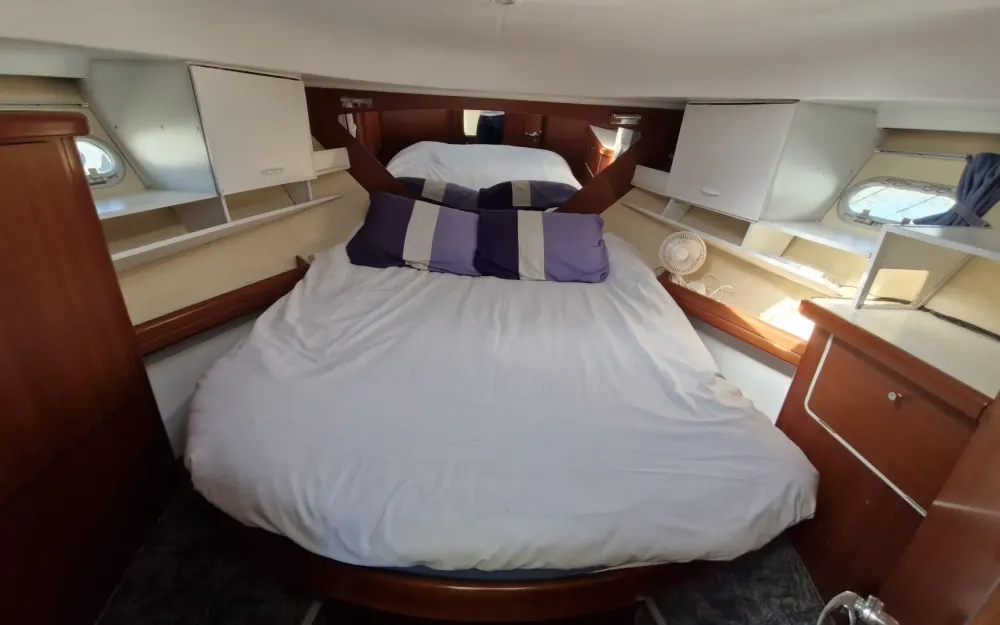 slider 6 Beneteau Antares 980