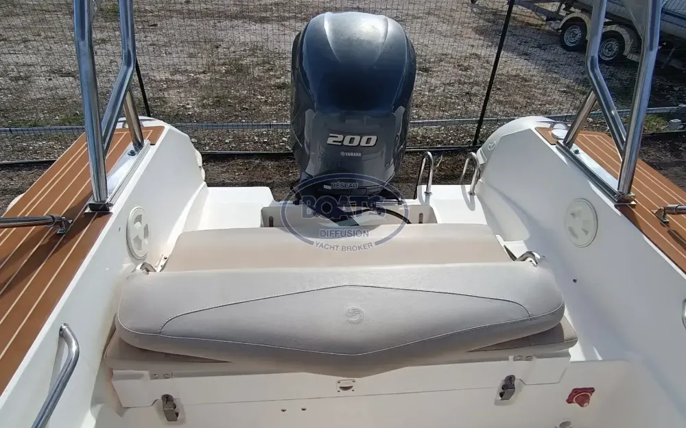 slider 8 Capelli Tempest 700