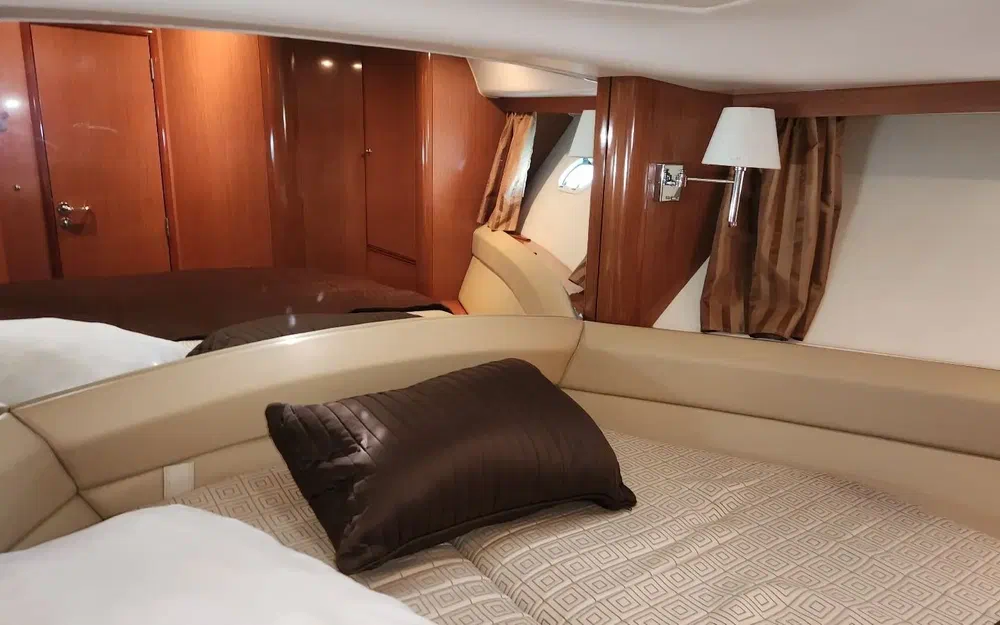 slider 12 Prestige Yachts 42 Fly