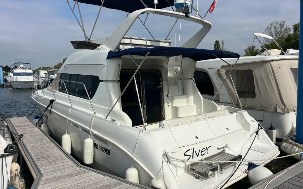 slider 0 Silverton 362 Sedan