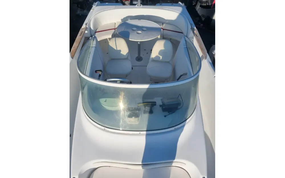 slider 4 Beneteau Flyer 650 Open