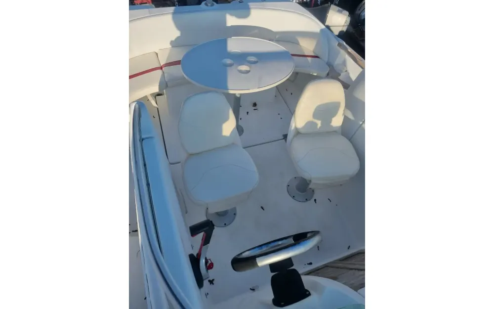 slider 5 Beneteau Flyer 650 Open
