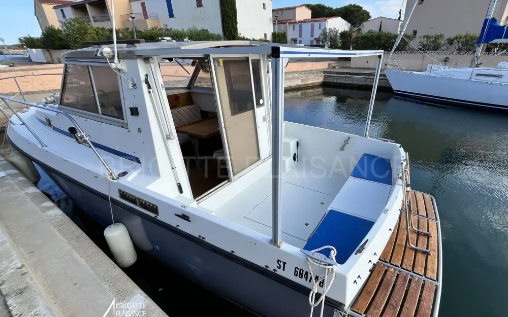 slider 1 Beneteau Antares 800