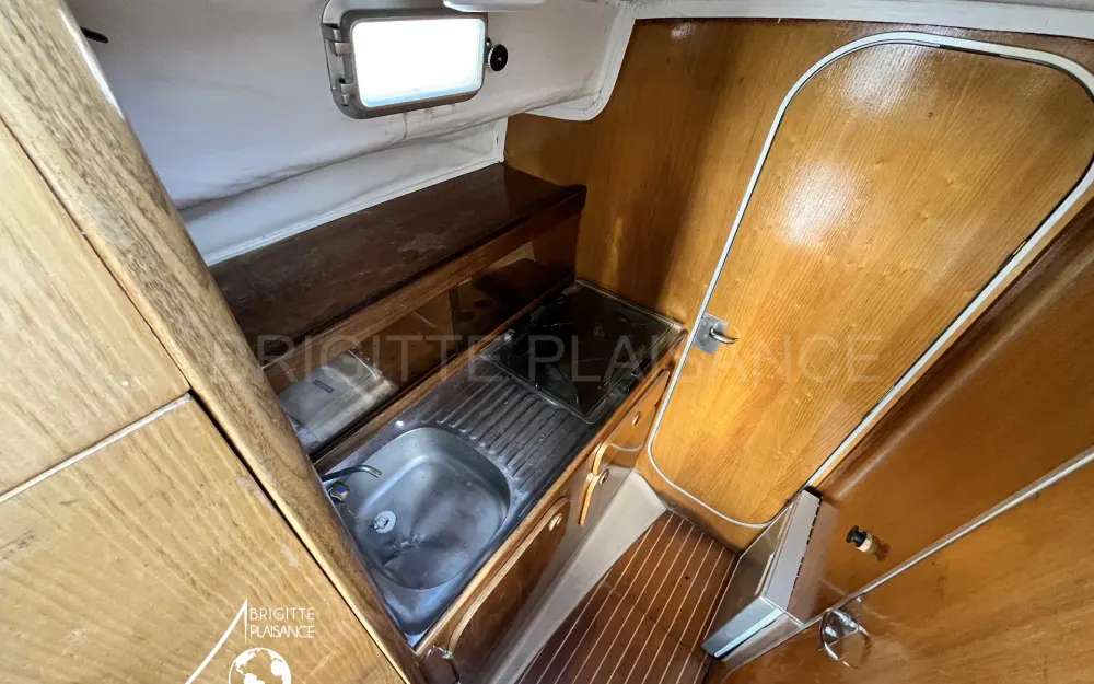 slider 4 Beneteau Antares 800