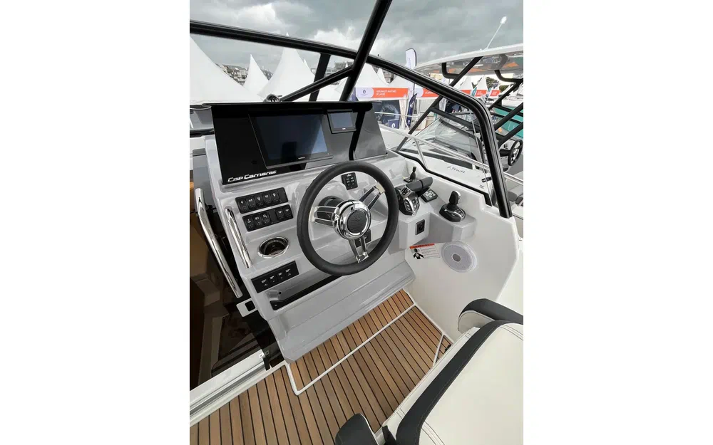 slider 1 Jeanneau Cap Camarat 9.0 WA