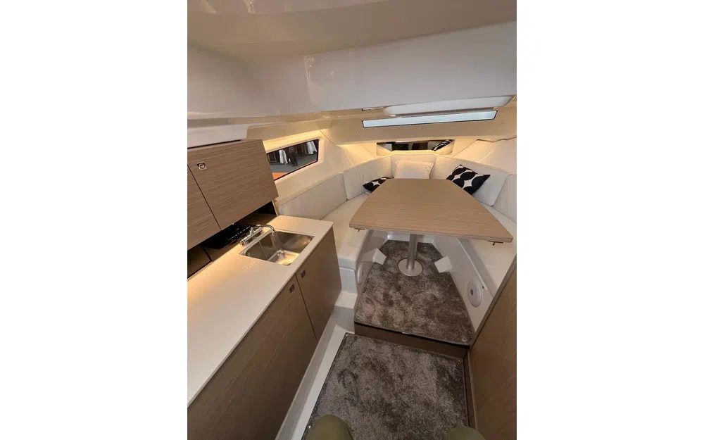 slider 3 Jeanneau Cap Camarat 9.0 WA