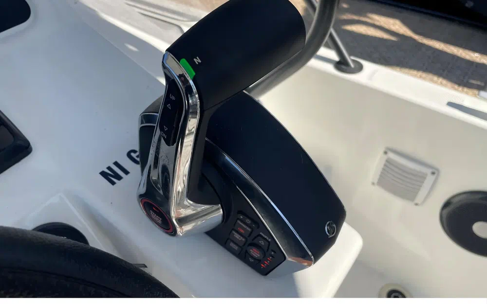 slider 14 Beneteau Flyer 8 SUNdeck V2