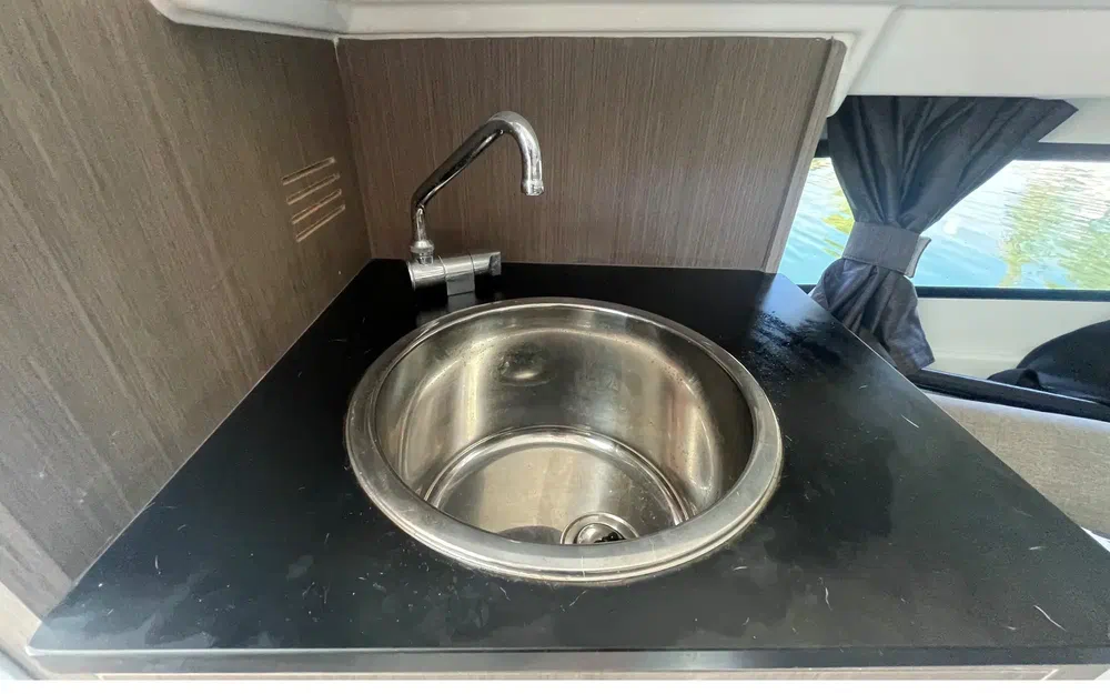 slider 23 Beneteau Flyer 8 SUNdeck V2