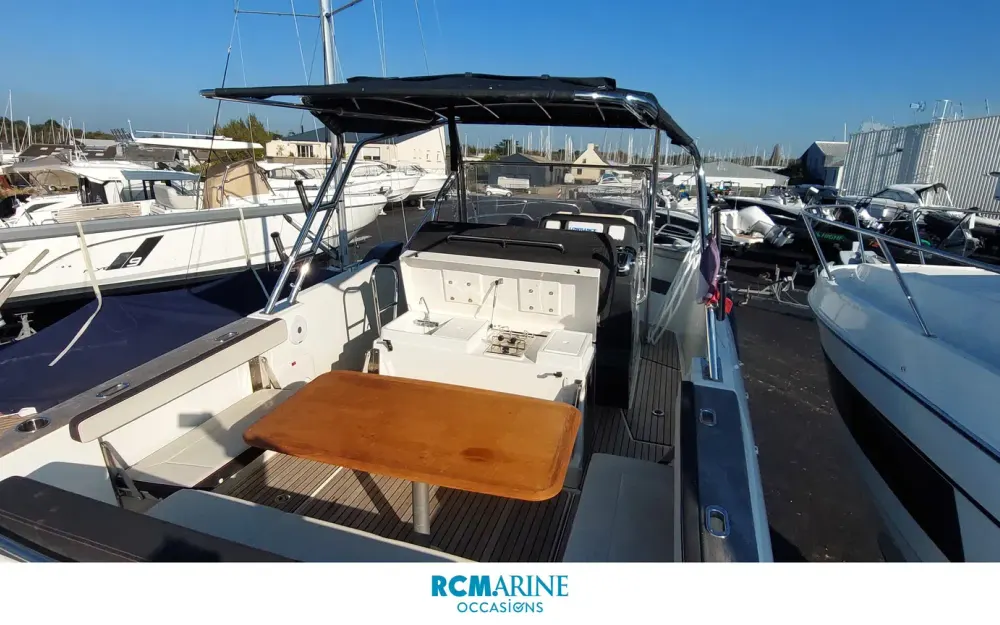 slider 4 Beneteau Flyer 8.8 SPACEdeck