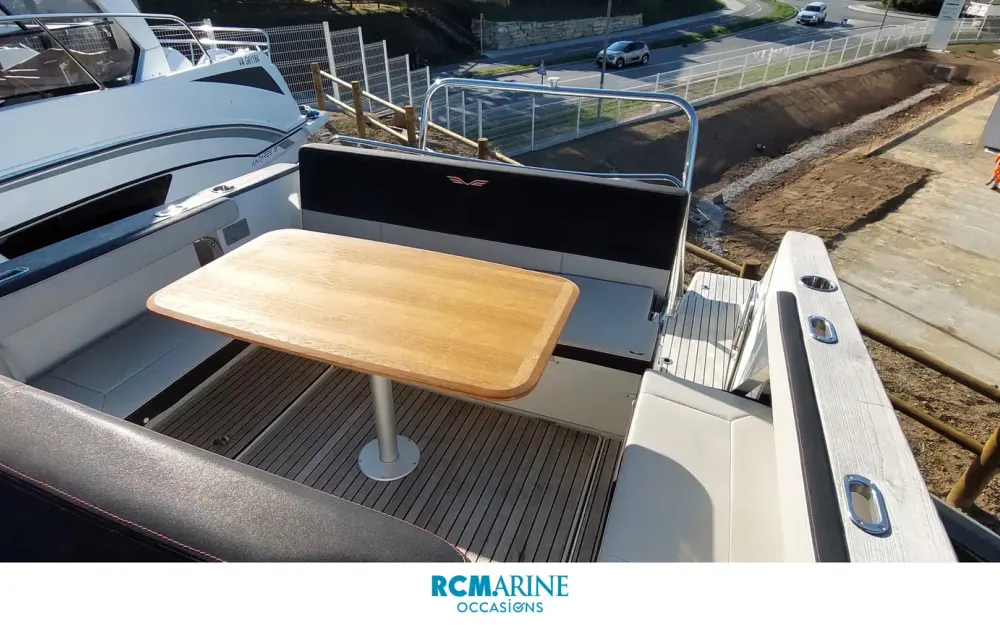 slider 6 Beneteau Flyer 8.8 SPACEdeck
