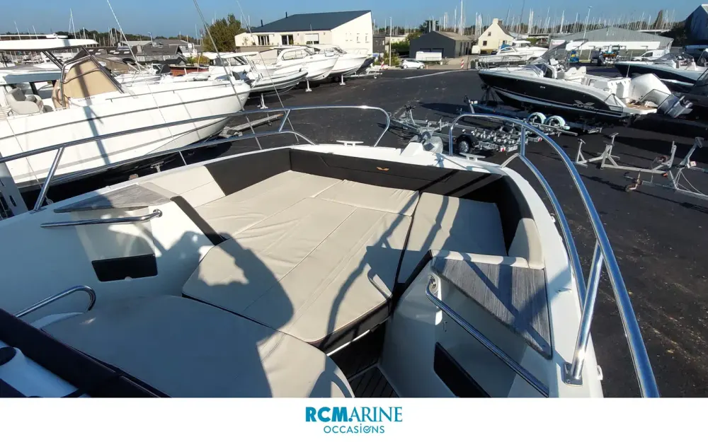 slider 7 Beneteau Flyer 8.8 SPACEdeck