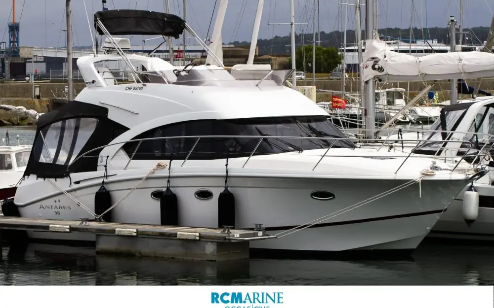 slider 0 Beneteau Antares 36