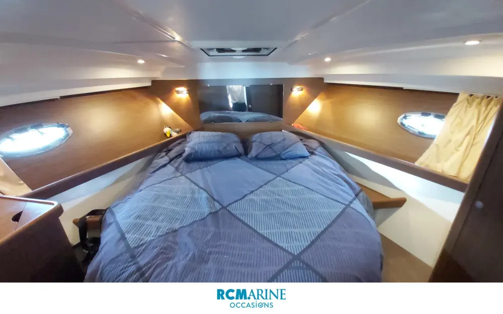 slider 15 Beneteau Antares 36