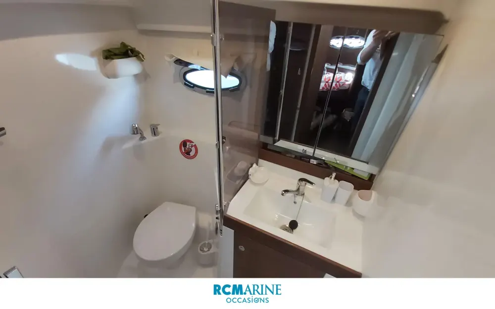 slider 18 Beneteau Antares 36