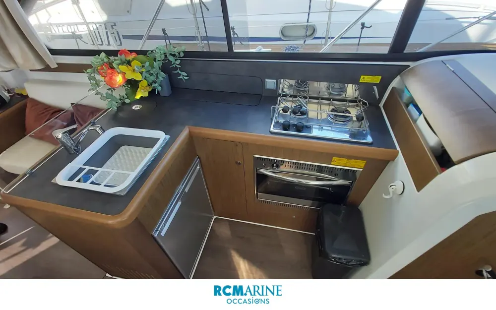 slider 19 Beneteau Antares 36